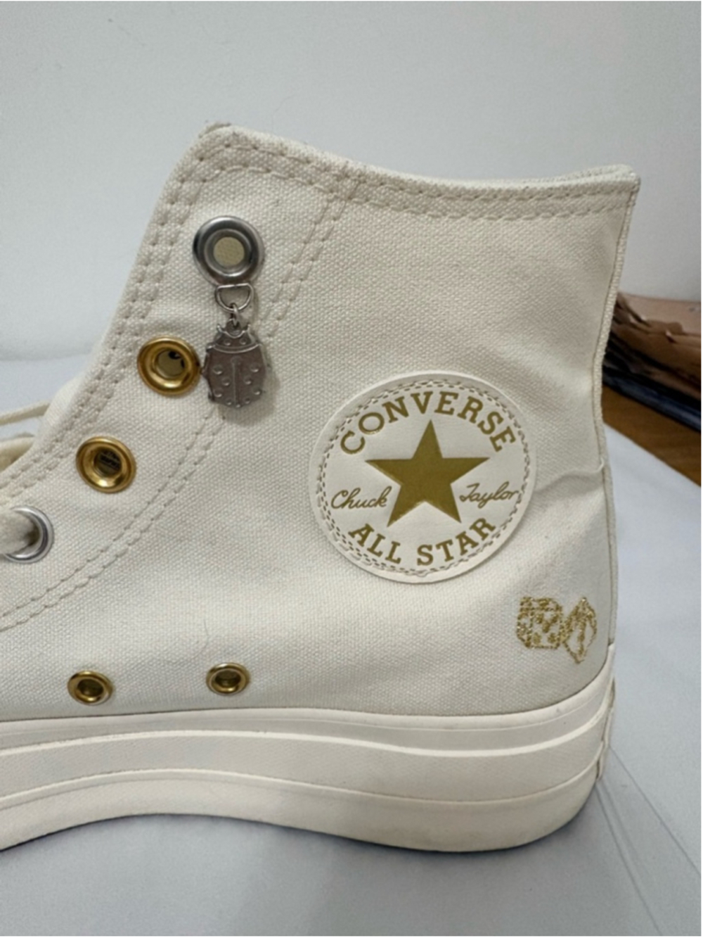 Converse Chuck Taylor All Star Lift Platform Luck Charms Hi Sneakers Sz 8 EUC - Picture 5 of 14